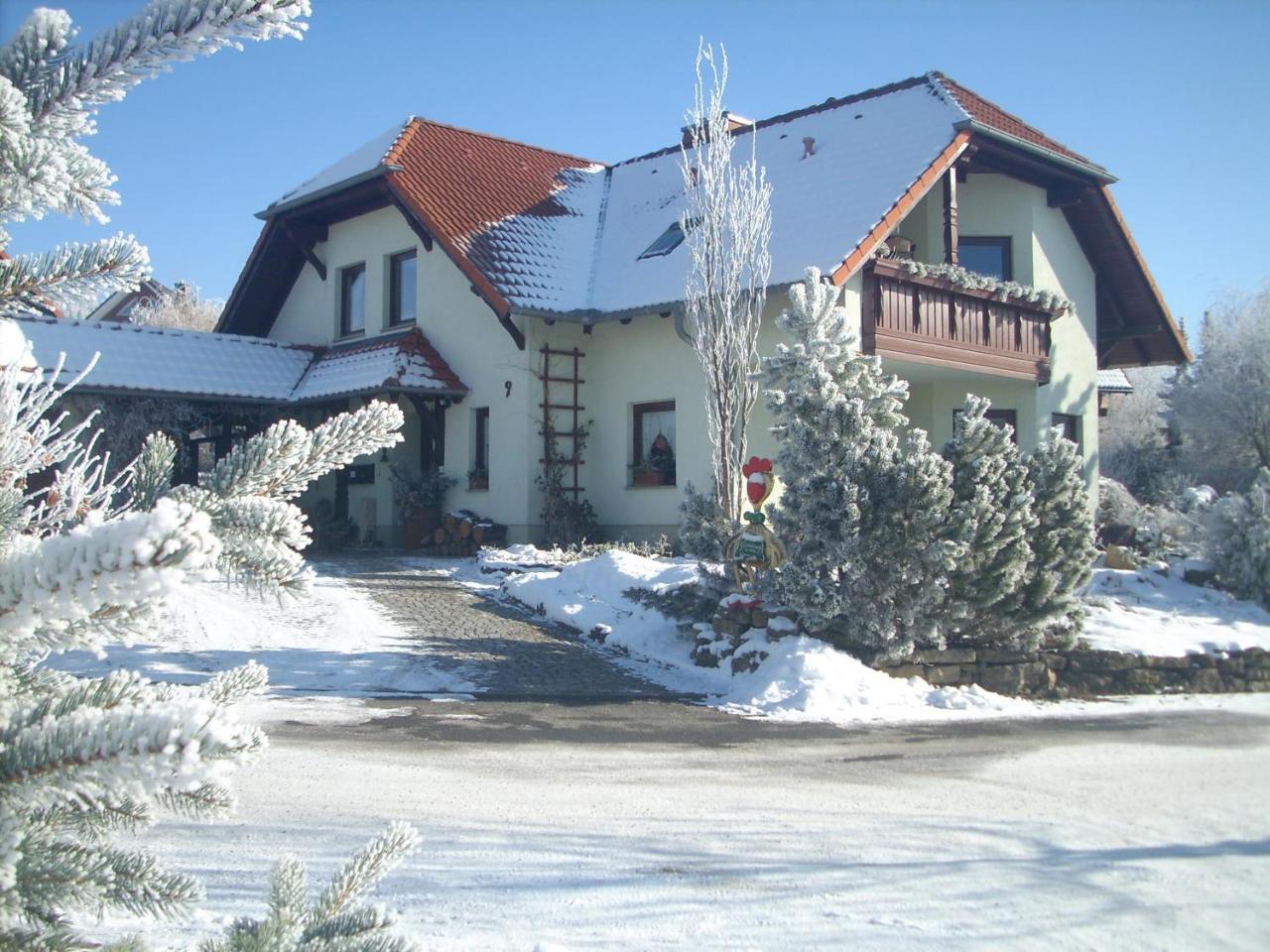 Ferienwohnungen Moritz Riechheim Exteriör bild